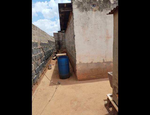 6 BEDROOM HOUSE FOR SALE IN PHOMOLONG